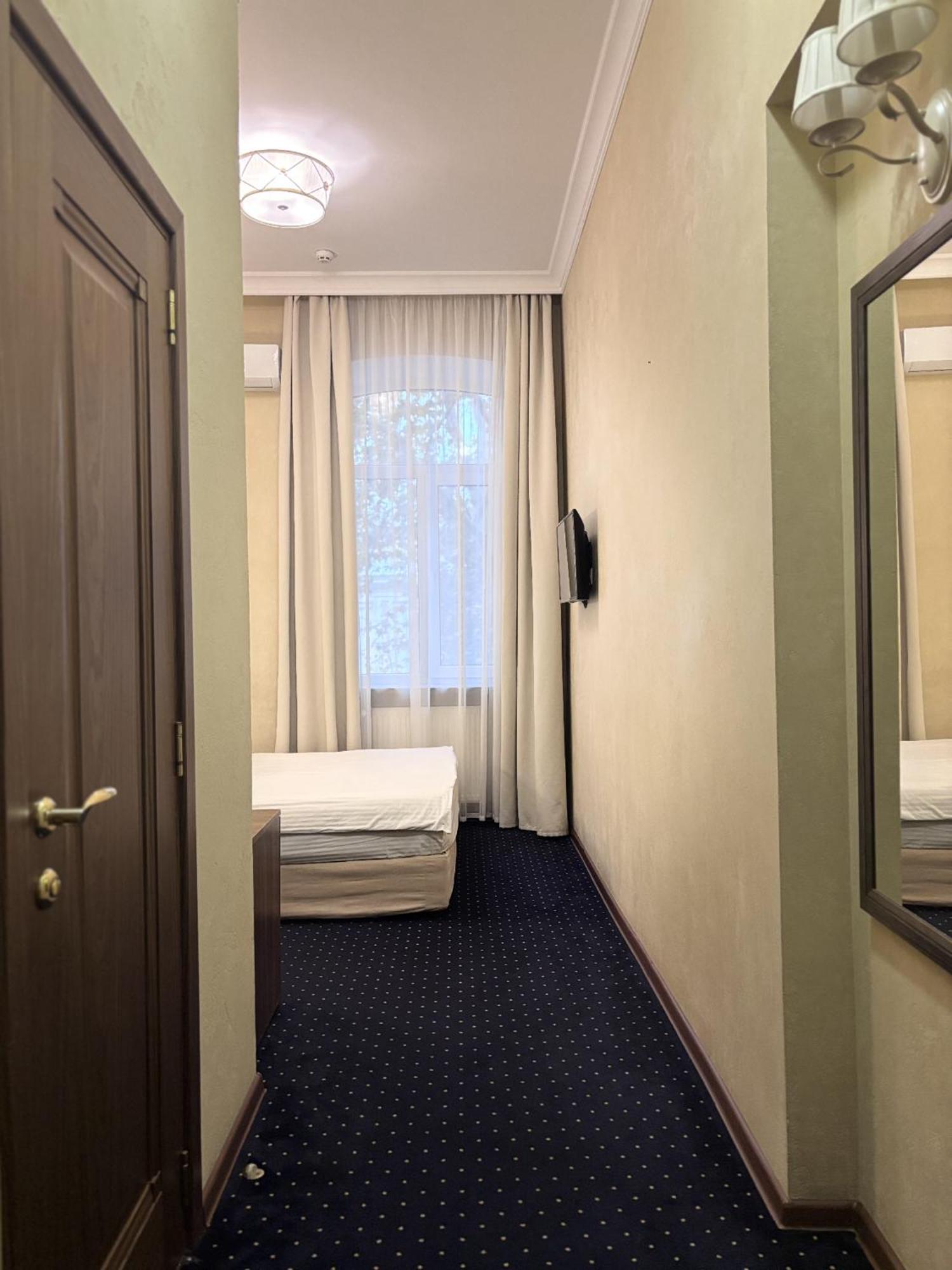 Odeska Astoria Hotel โอเดสซา ภายนอก รูปภาพ